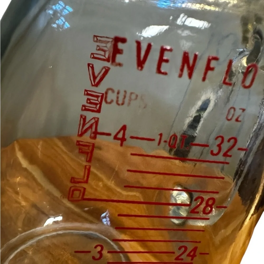 Vintage 1950s EVENFLO Glass Measuring Pitcher 4 Cup 32 oz 1 Quart